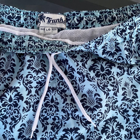 Men’s Paisley Trunk Shorts - Picture 3 of 5